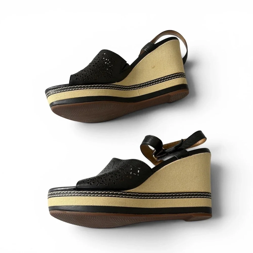 Clarks Wedge Sandals 9 Black‎ Women Laser Cut Leather Canvas Platform *READ*